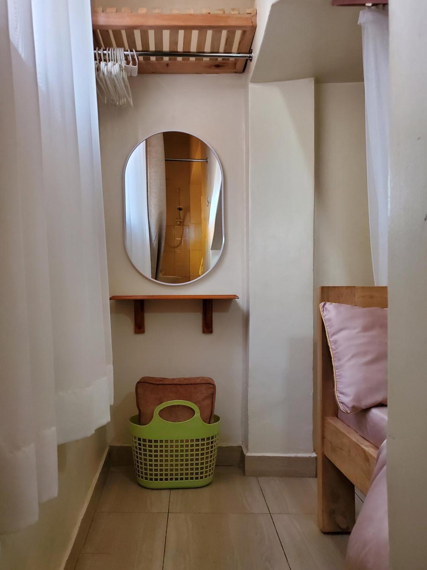 Apartment Orchid Gardens; Apartment, Minimalist *
