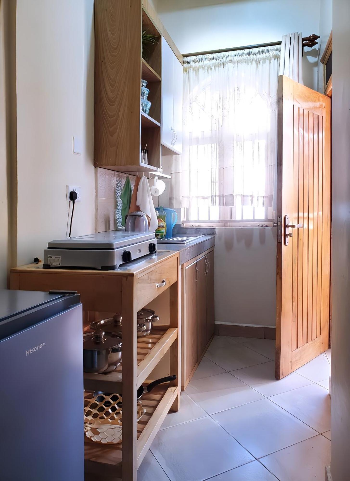 Orchid Gardens; Apartment, Minimalist Apartment
